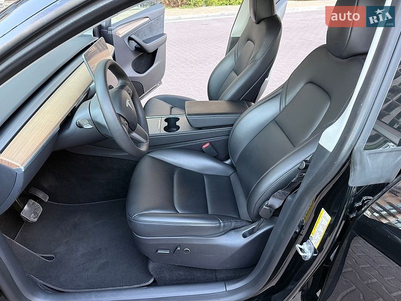 Позашляховик / Кросовер Tesla Model Y 2023 в Києві