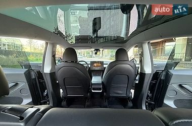 Внедорожник / Кроссовер Tesla Model Y 2023 в Киеве