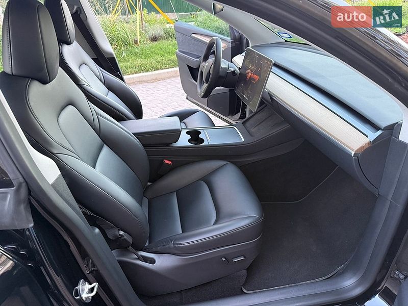 Позашляховик / Кросовер Tesla Model Y 2023 в Києві