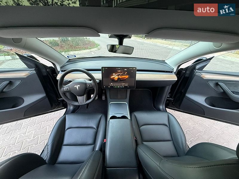 Позашляховик / Кросовер Tesla Model Y 2023 в Києві