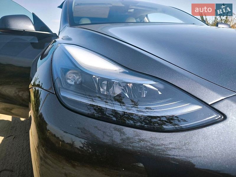 Позашляховик / Кросовер Tesla Model Y 2024 в Дніпрі
