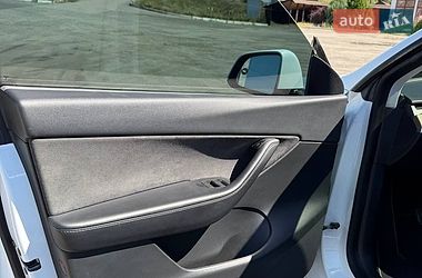 Позашляховик / Кросовер Tesla Model Y 2021 в Дніпрі