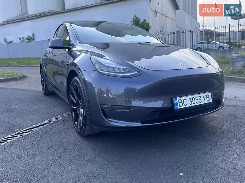 Tesla Model Y 2021