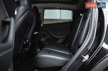 Позашляховик / Кросовер Tesla Model Y 2022 в Києві