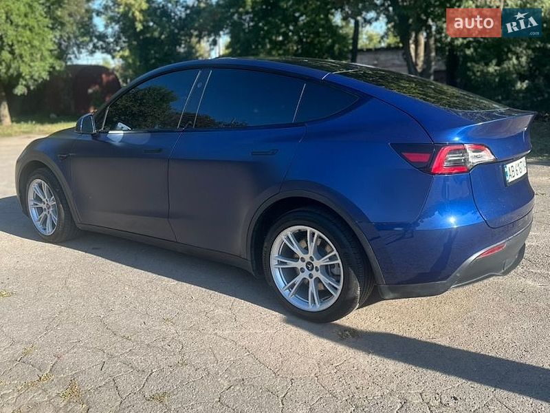 Внедорожник / Кроссовер Tesla Model Y 2024 в Виннице