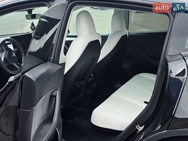 Внедорожник / Кроссовер Tesla Model Y 2023 в Львове фото 18 Внедорожник / Кроссовер Tesla Model Y 2023 в Львове