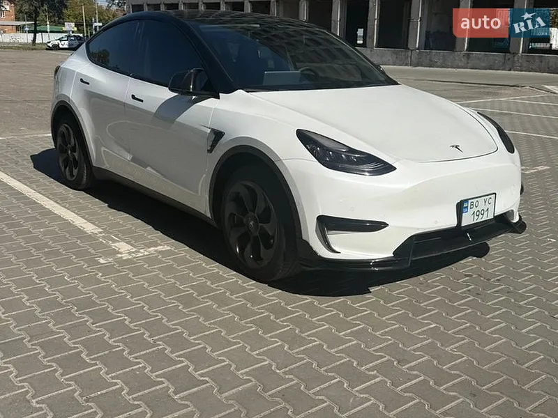 Tesla Model Y