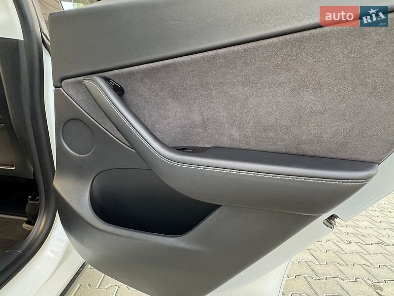 Внедорожник / Кроссовер Tesla Model Y 2020 в Львове фото 43 Внедорожник / Кроссовер Tesla Model Y 2020 в Львове