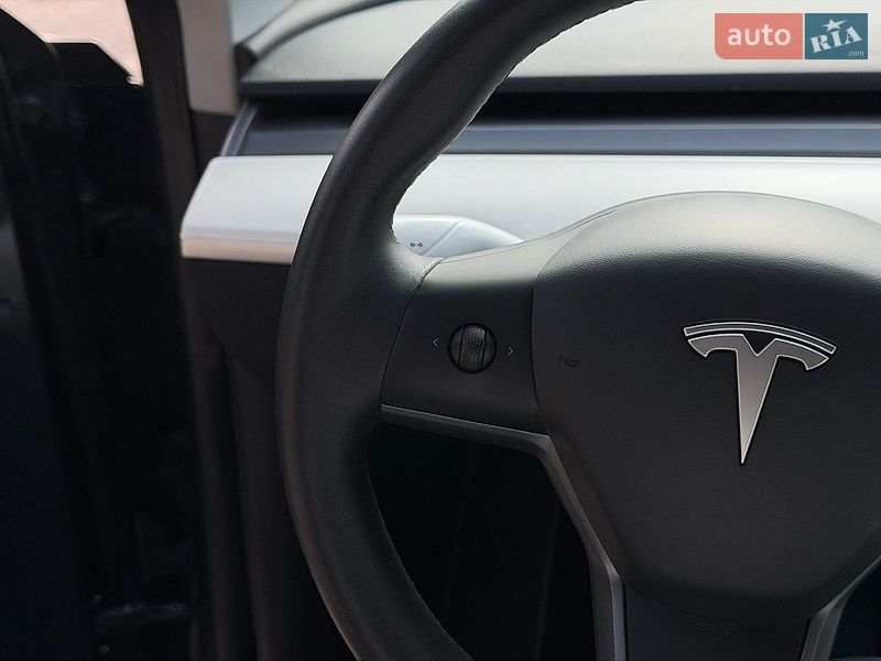 Позашляховик / Кросовер Tesla Model Y 2020 в Вінниці