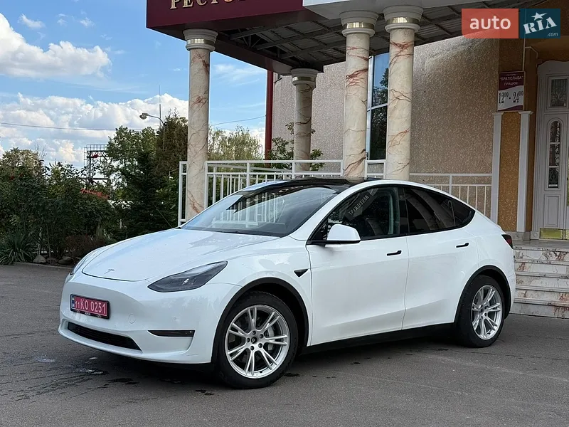 Tesla Model Y