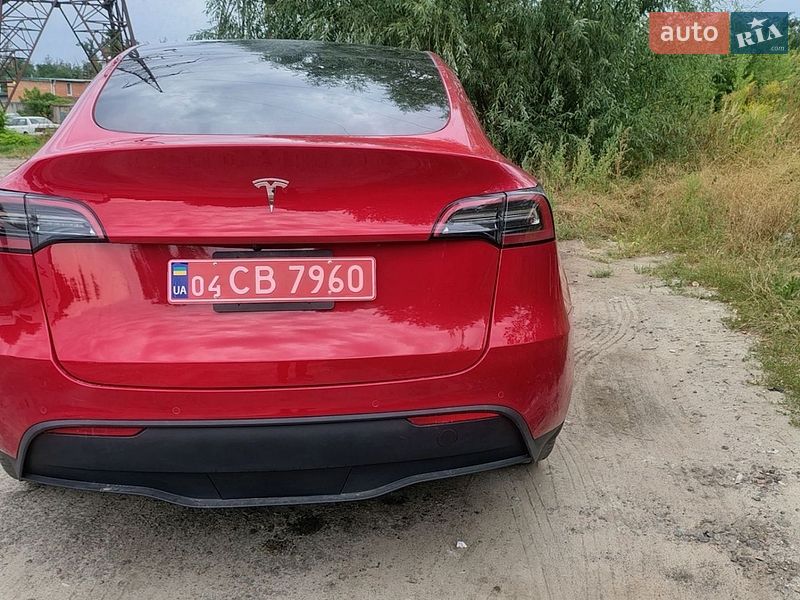 Внедорожник / Кроссовер Tesla Model Y 2021 в Киеве