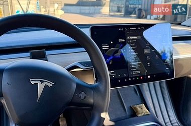 Позашляховик / Кросовер Tesla Model Y 2021 в Києві