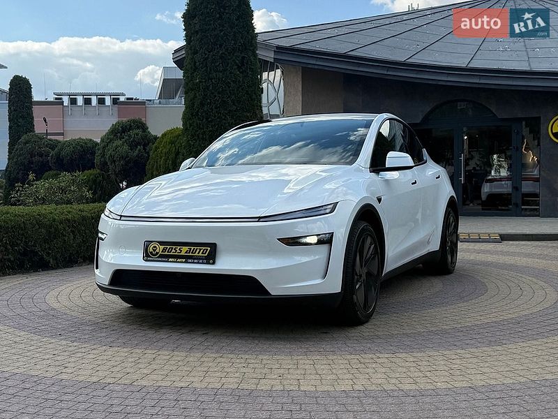 Позашляховик / Кросовер Tesla Model Y 2025 в Львові