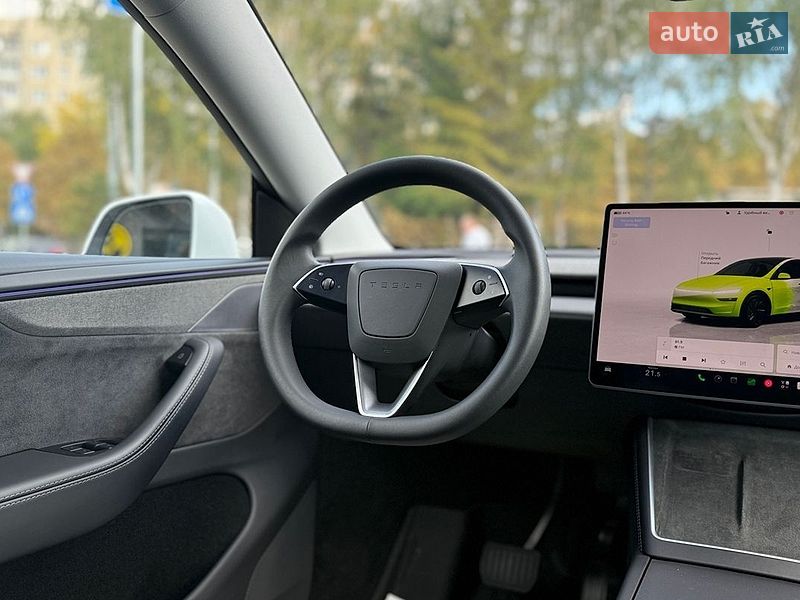 Позашляховик / Кросовер Tesla Model Y 2025 в Львові