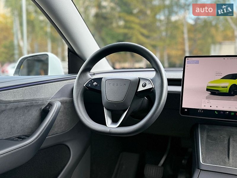 Позашляховик / Кросовер Tesla Model Y 2025 в Львові