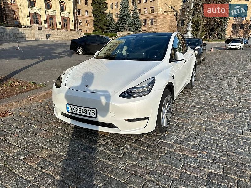 Внедорожник / Кроссовер Tesla Model Y 2023 в Харькове