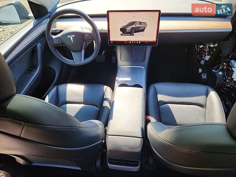 Внедорожник / Кроссовер Tesla Model Y 2023 в Киеве