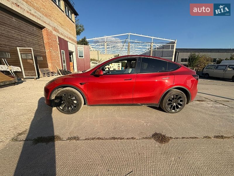 Позашляховик / Кросовер Tesla Model Y 2023 в Львові фото Позашляховик / Кросовер Tesla Model Y 2023 в Львові