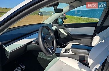 Внедорожник / Кроссовер Tesla Model Y 2020 в Одессе