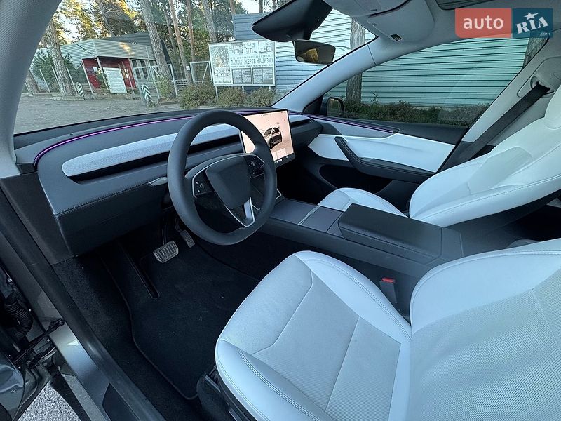 Позашляховик / Кросовер Tesla Model Y 2025 в Вінниці