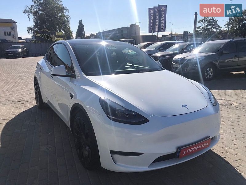 Внедорожник / Кроссовер Tesla Model Y 2022 в Полтаве
