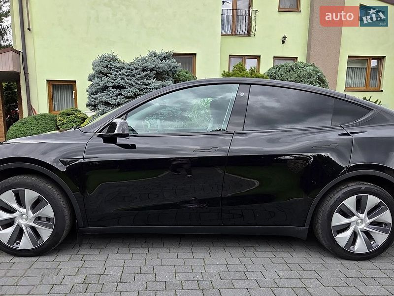 Позашляховик / Кросовер Tesla Model Y 2023 в Вінниці