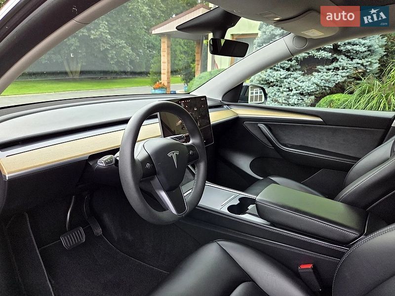 Позашляховик / Кросовер Tesla Model Y 2023 в Вінниці