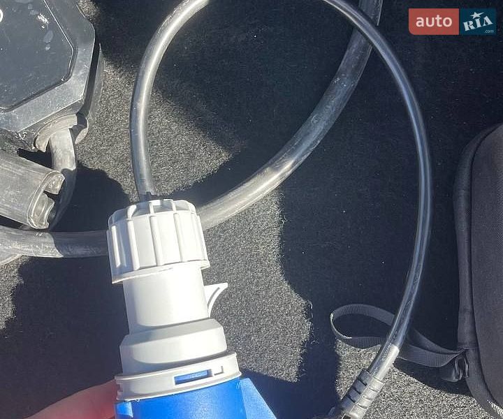 Внедорожник / Кроссовер Tesla Model Y 2023 в Звягеле