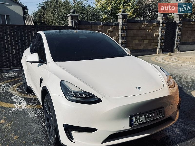 Tesla Model Y 2022