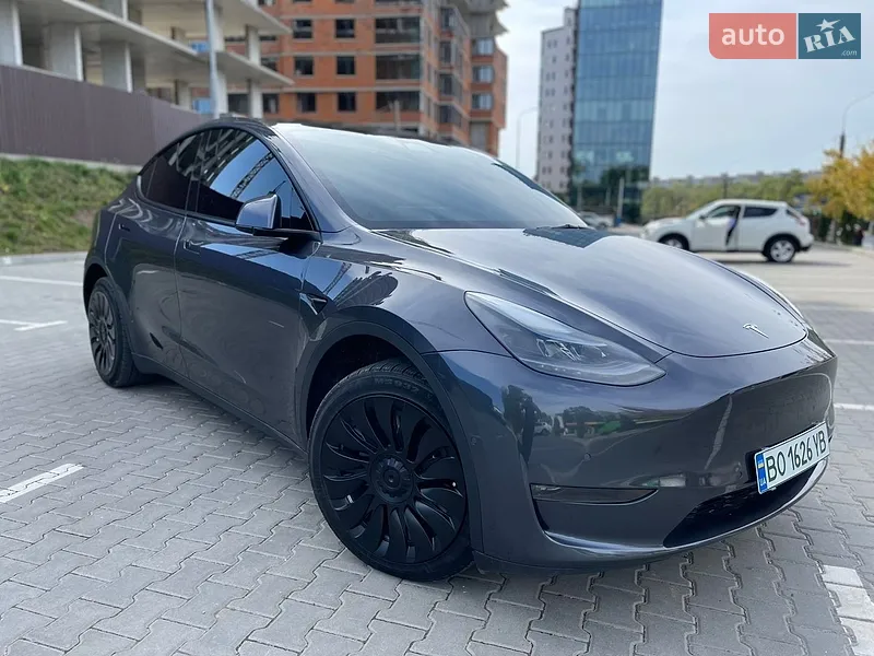 Tesla Model Y 2021