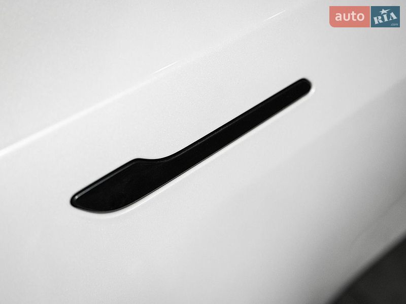 Внедорожник / Кроссовер Tesla Model Y 2023 в Одессе