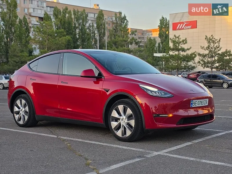 Tesla Model Y