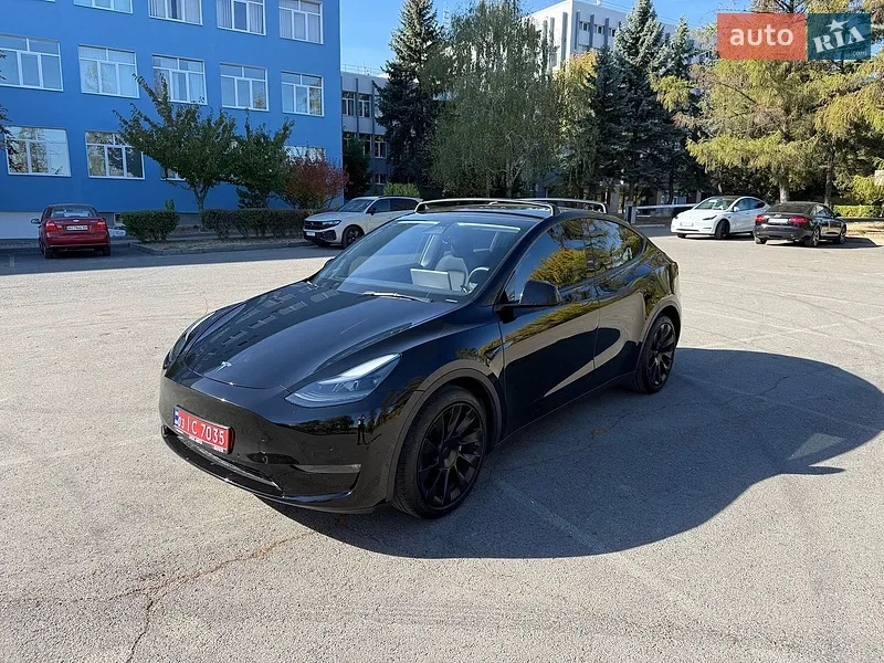 Tesla Model Y