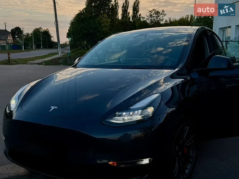 Tesla Model Y