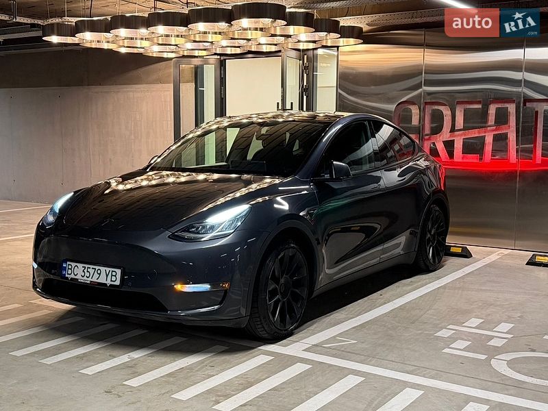 Внедорожник / Кроссовер Tesla Model Y 2020 в Львове