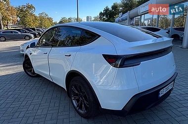 Внедорожник / Кроссовер Tesla Model Y 2025 в Днепре