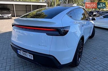 Внедорожник / Кроссовер Tesla Model Y 2025 в Днепре