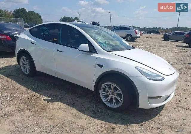 Tesla Model Y 2021