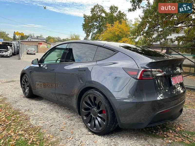 Tesla Model Y
