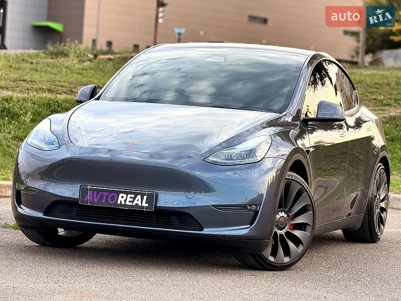 Tesla Model Y