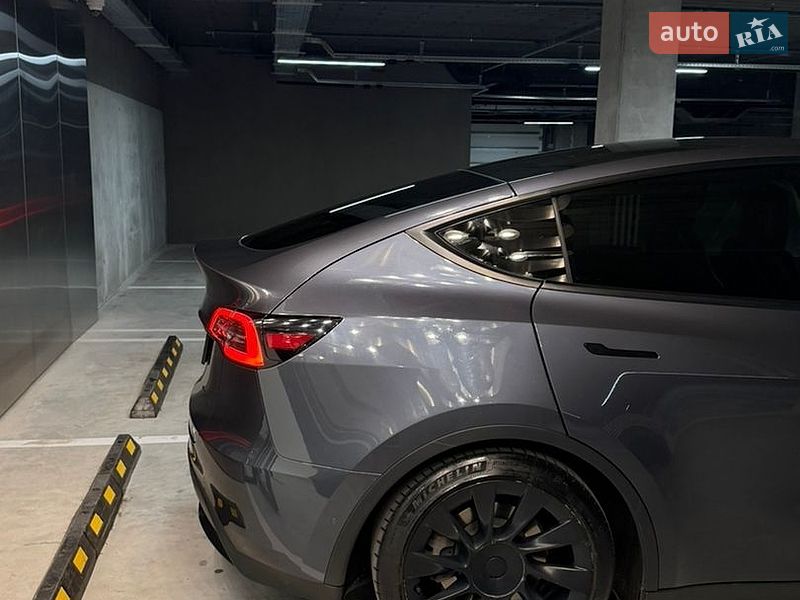 Внедорожник / Кроссовер Tesla Model Y 2020 в Львове