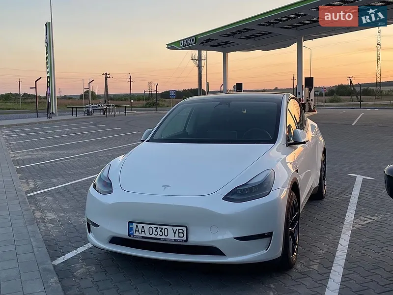 Tesla Model Y