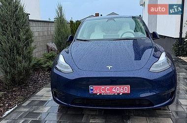 Внедорожник / Кроссовер Tesla Model Y 2023 в Ровно