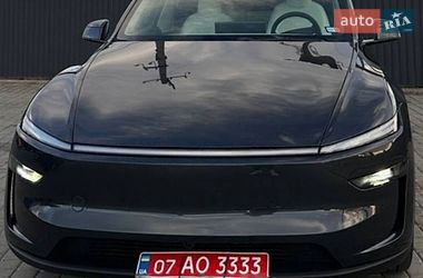 Внедорожник / Кроссовер Tesla Model Y 2025 в Мукачево
