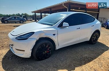 Внедорожник / Кроссовер Tesla Model Y 2023 в Львове