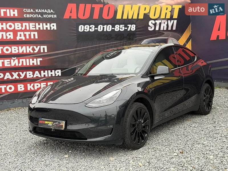 Tesla Model Y 2024