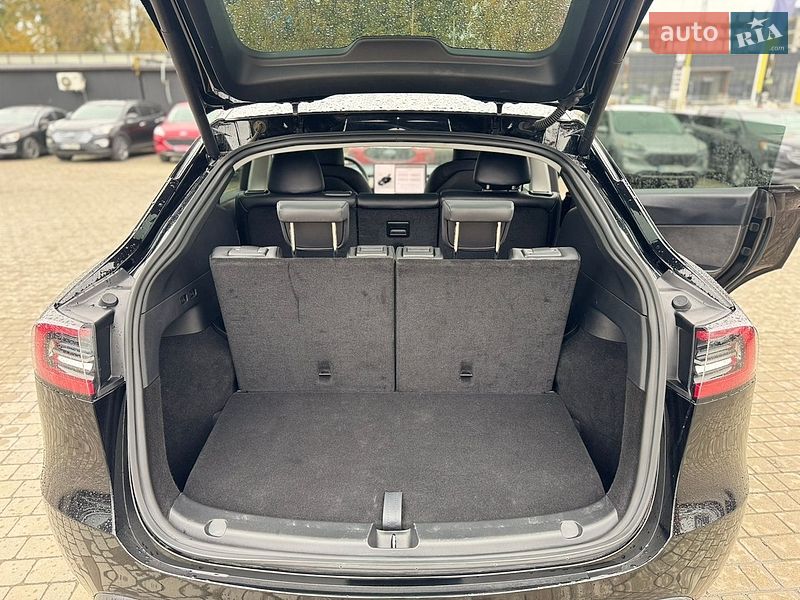 Внедорожник / Кроссовер Tesla Model Y 2024 в Львове