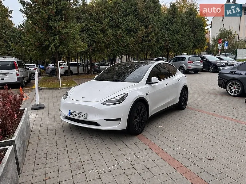Tesla Model Y