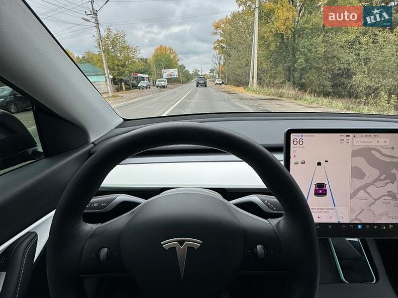 Внедорожник / Кроссовер Tesla Model Y 2022 в Киеве