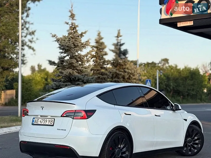 Tesla Model Y